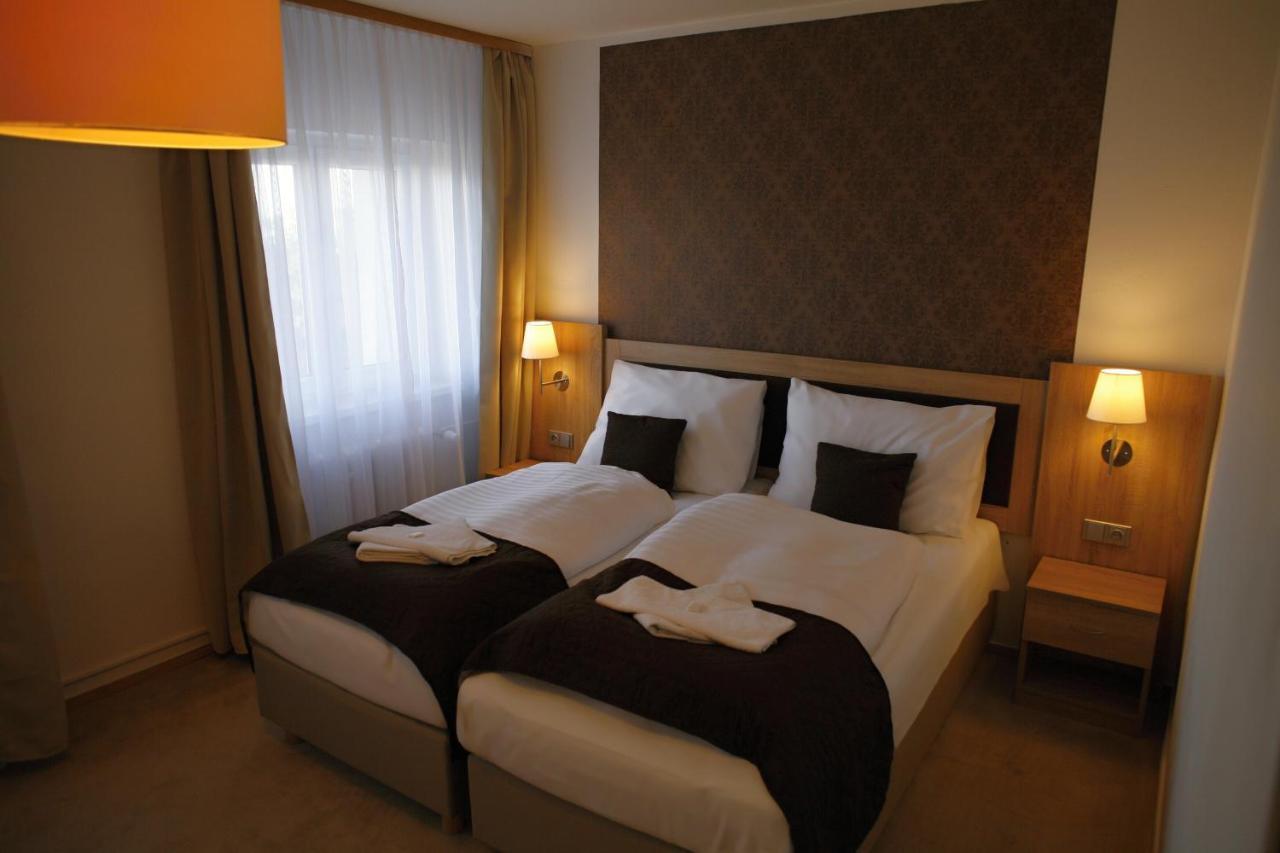Hotel Pod Vlekem Loučná pod Klínovcem Dış mekan fotoğraf