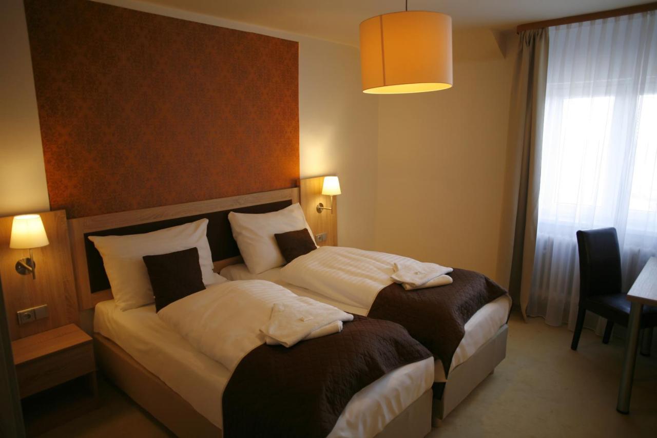 Hotel Pod Vlekem Loučná pod Klínovcem Dış mekan fotoğraf